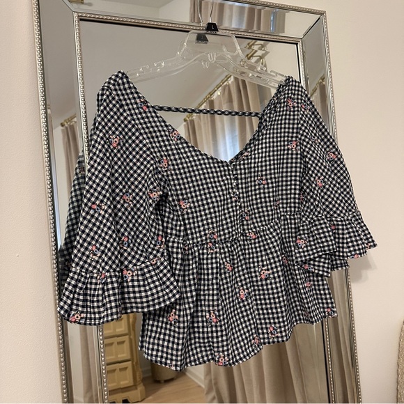 Coco + Jaimeson Checkered Split Top - Picture 1 of 5